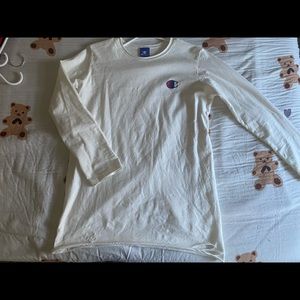 Champion long sleeve shirt